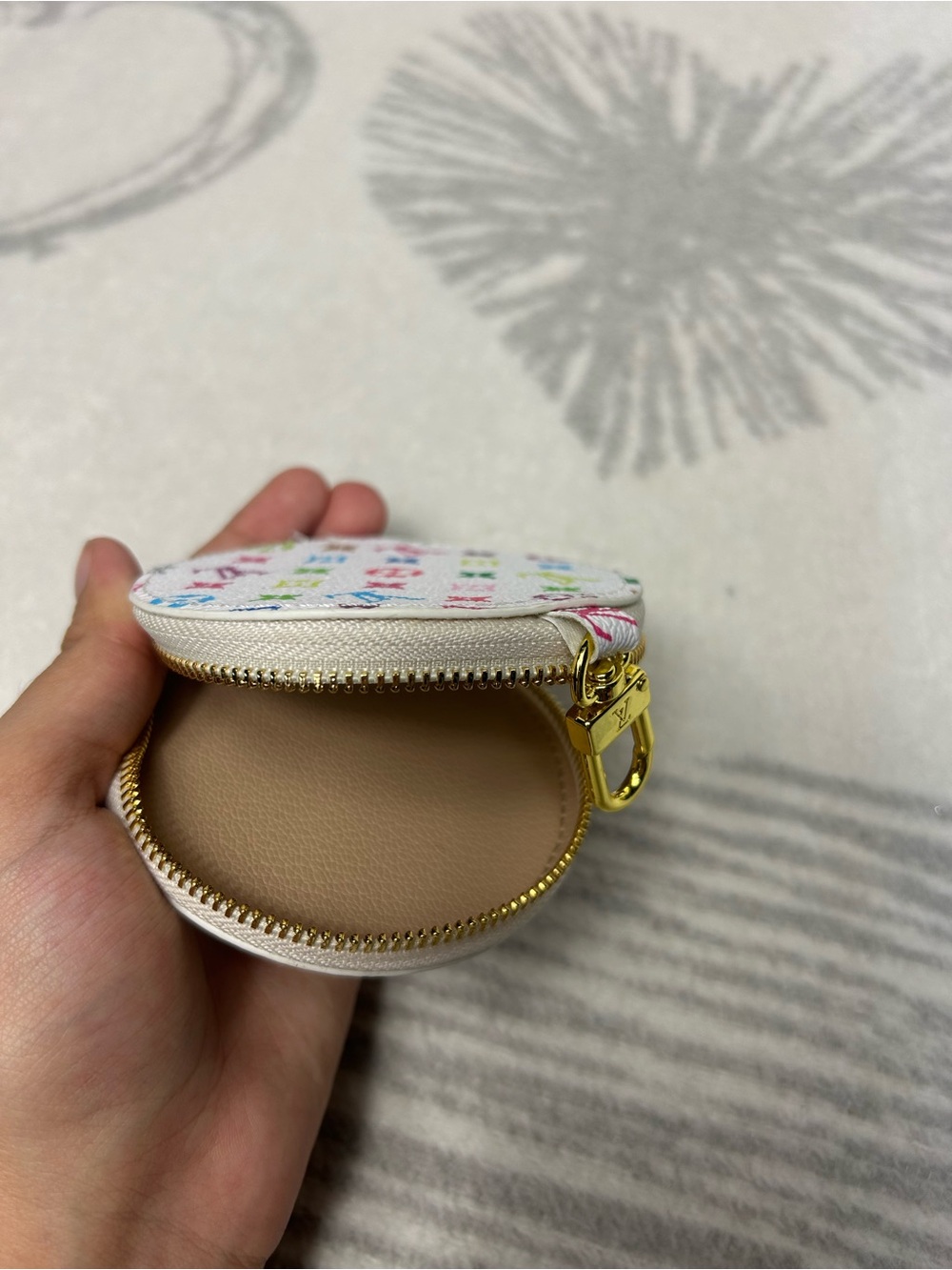 Whites Multicolor Coin Pouch with Gold Hardware read description